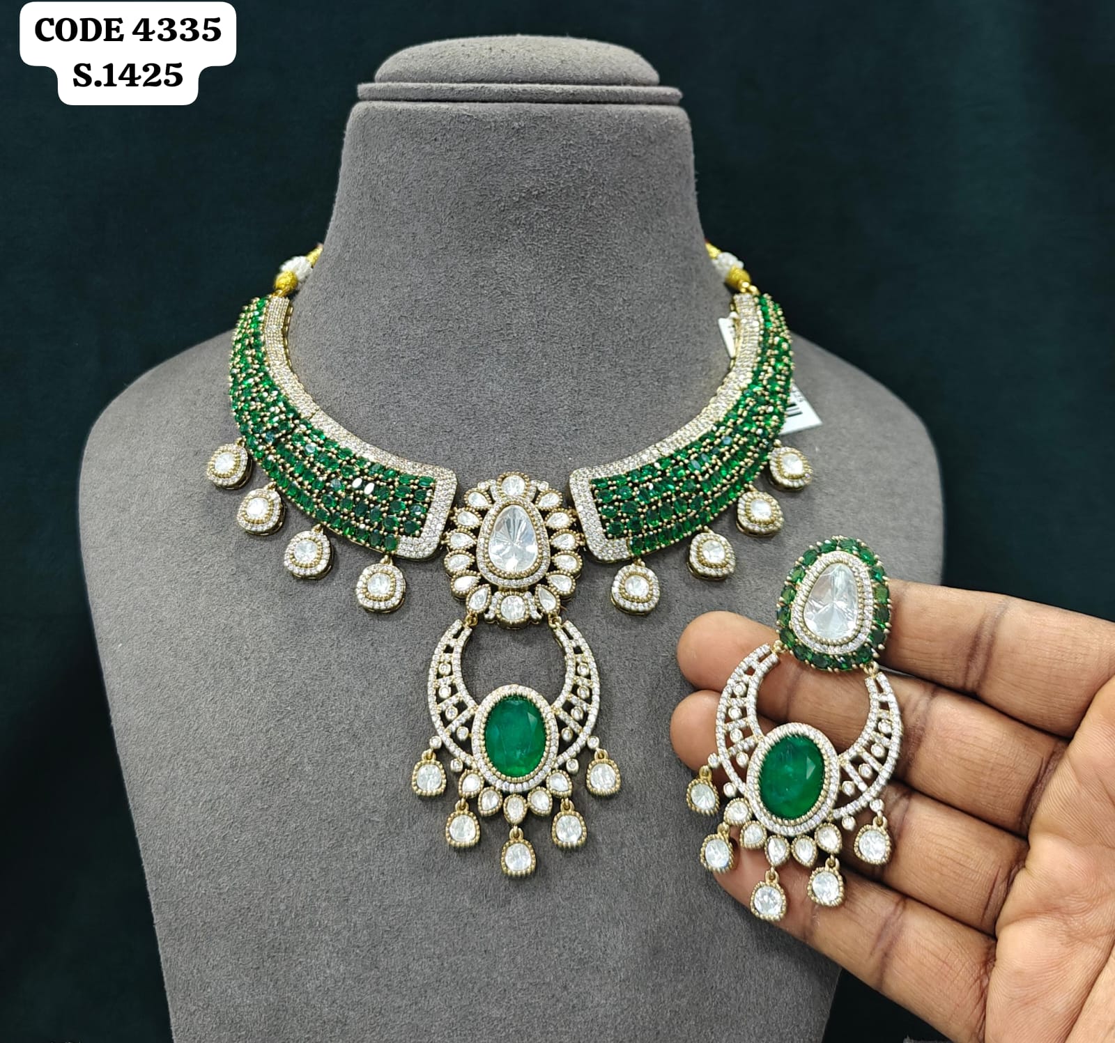 Necklace Set 006